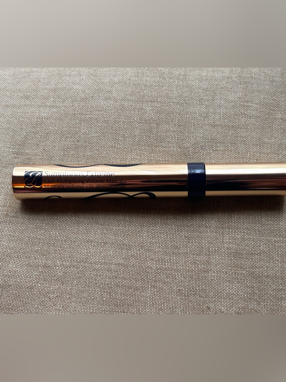 Estee Lauder Sumptuous Extreme Mascara #1
